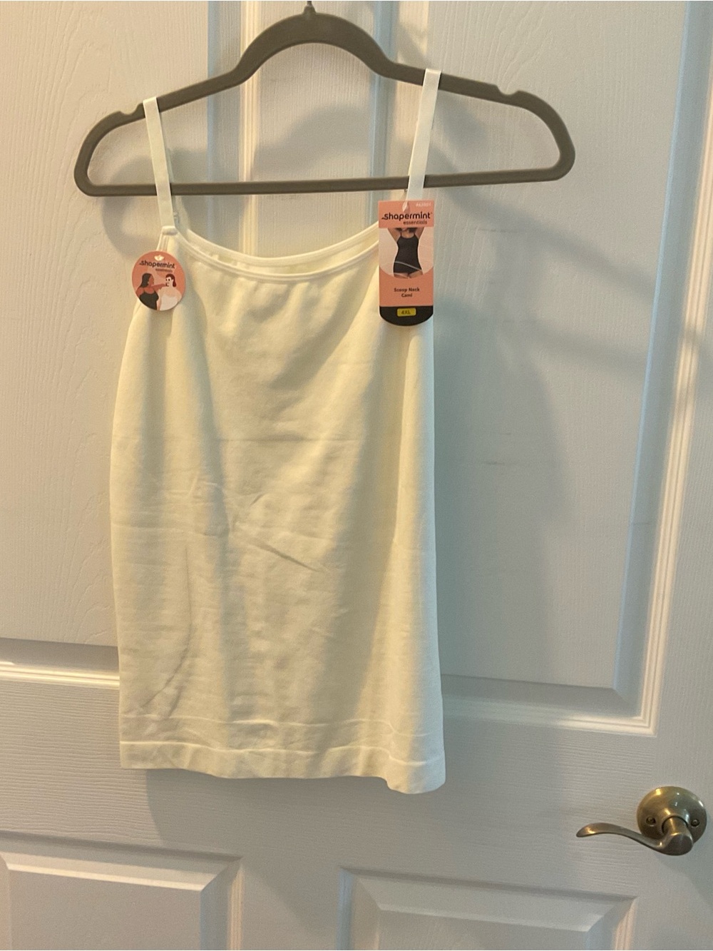 Shoppertint Women's White Seamless Cami Tank Top
